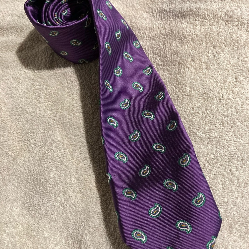 Elegant Purple Paisley Tie for Men Breuer made in Italy